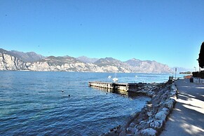 Apartment Fiocco With Lake View Terrace