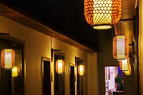 Listening To The Rain Hall Inn