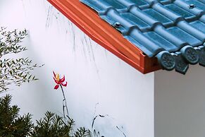 Listening To The Rain Hall Inn