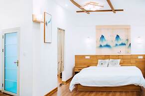 Listening To The Rain Hall Inn