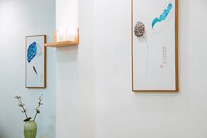 Listening To The Rain Hall Inn