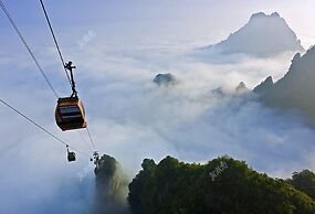 Listening To The Rain Hall Inn