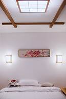 Listening To The Rain Hall Inn