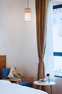 Listening To The Rain Hall Inn