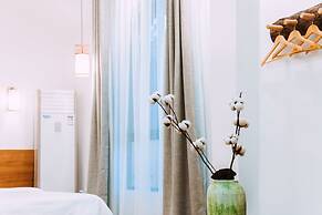 Listening To The Rain Hall Inn