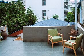 Listening To The Rain Hall Inn