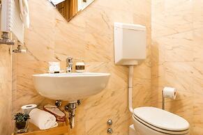 Luxury Venetian Rooms