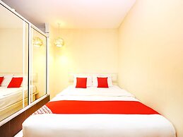 OYO 479 The Green Hotel