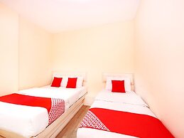 OYO 479 The Green Hotel