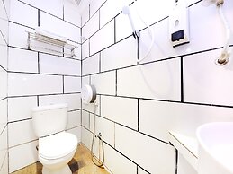 OYO 479 The Green Hotel