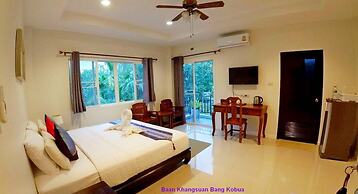 Baan Klangsuan Bang Korbua