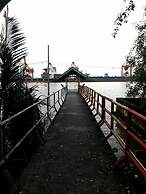 Baan Klangsuan Bang Korbua