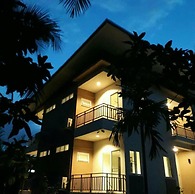 Baan Klangsuan Bang Korbua