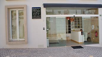 Top City Hostel & Suites