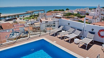 Top City Hostel & Suites