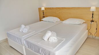 Top City Hostel & Suites