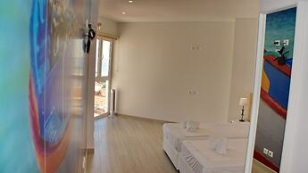 Top City Hostel & Suites