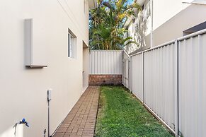 Danalene Parade, 1-25