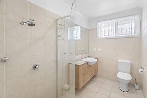 Danalene Parade, 1-25