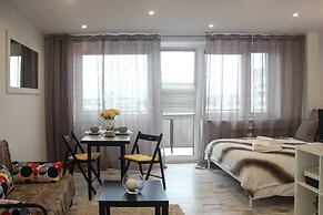 Sunny City Center Apartment