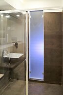 Riviera Luxury Suites B&B