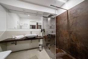 Riviera Luxury Suites B&B