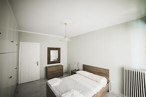 Apartment on Nikaias 5