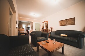 Apartment on Nikaias 5