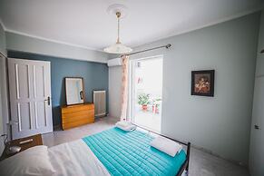 Apartment on Nikaias 5