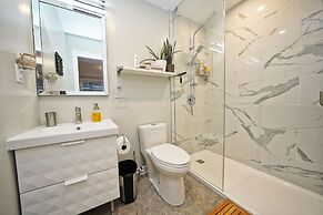 The Bloorcourt Stays