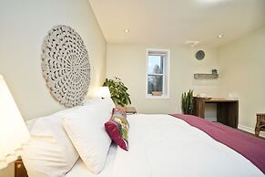 The Bloorcourt Stays