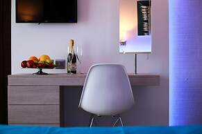 Les Palmiers Luxury Suites