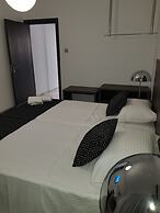 Les Palmiers Petrou Apartments