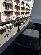 Les Palmiers Petrou Apartments