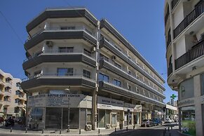 Les Palmiers Petrou Apartments