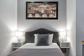 Rhome GuestHouse