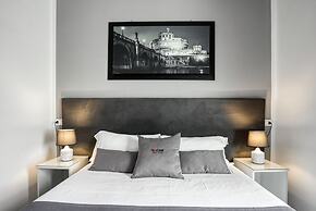 Rhome GuestHouse