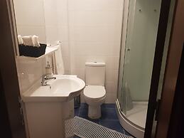 Bright Spacious Lisbon