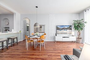 Vista Cay Resort by Your Vista Cay