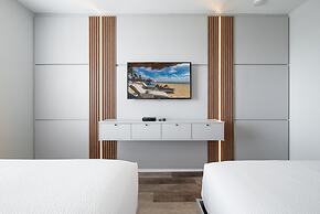 Vista Cay Resort by Your Vista Cay