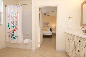 Vista Cay Resort by Your Vista Cay