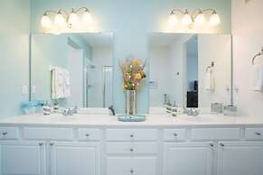 Vista Cay Resort by Your Vista Cay