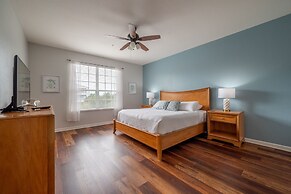 Vista Cay Resort by Your Vista Cay