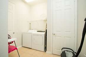 Vista Cay Resort by Your Vista Cay