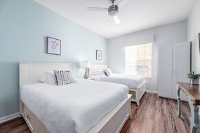 Vista Cay Resort by Your Vista Cay