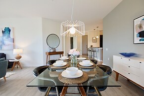 Vista Cay Resort by Your Vista Cay