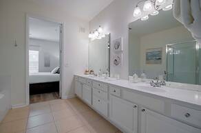 Vista Cay Resort by Your Vista Cay