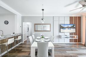 Vista Cay Resort by Your Vista Cay