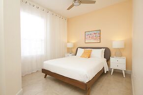 Vista Cay Resort by Your Vista Cay