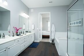 Vista Cay Resort by Your Vista Cay